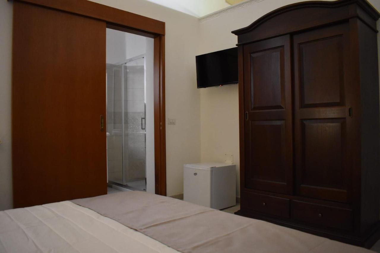 Samele Bed And Breakfast Lecce Exteriör bild