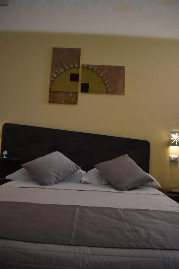 Samele Bed And Breakfast Lecce Exteriör bild